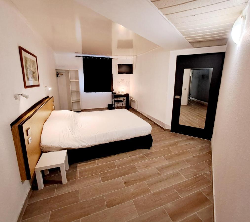 Crystal Hotel Saint Denis Basilique 외부 사진