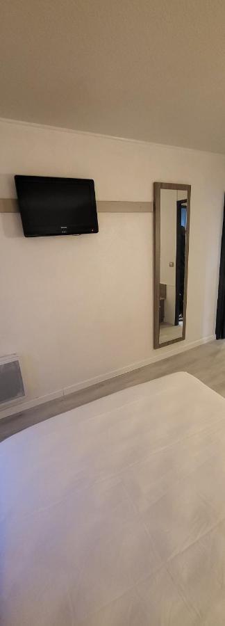 Crystal Hotel Saint Denis Basilique 외부 사진