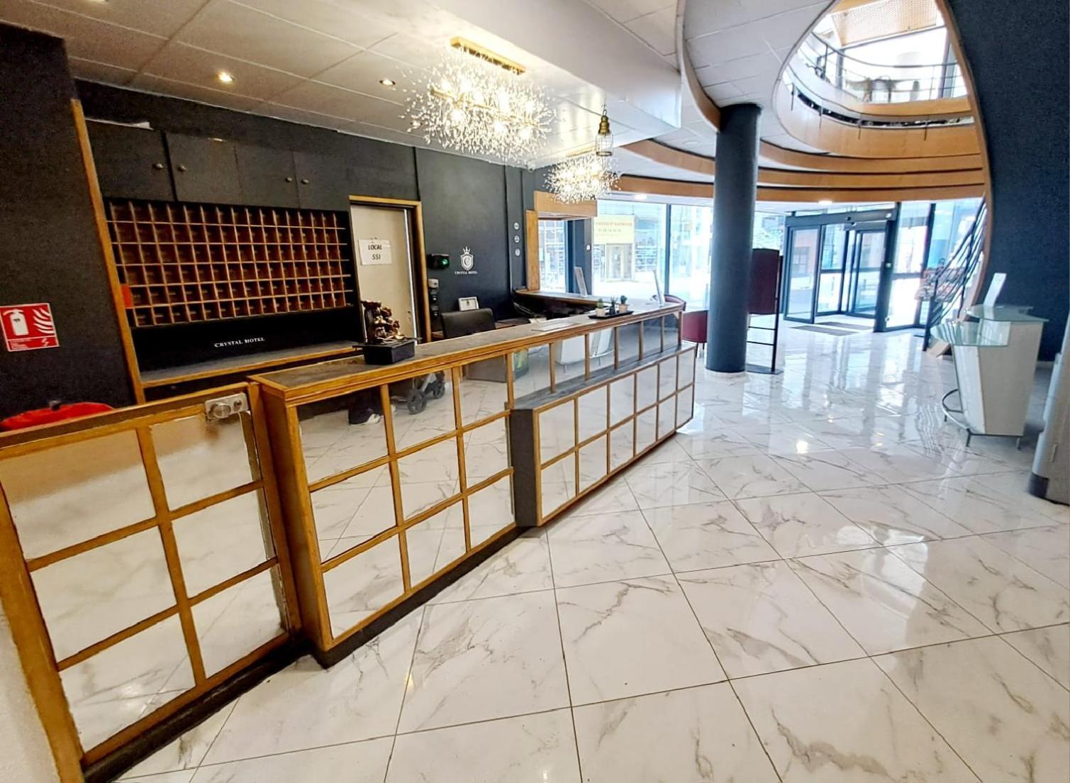 Crystal Hotel Saint Denis Basilique 외부 사진